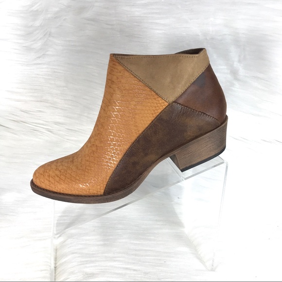 Coconuts by Matisse Shoes - Coconuts By Matisse Carla Ankle Boots Size 10 M